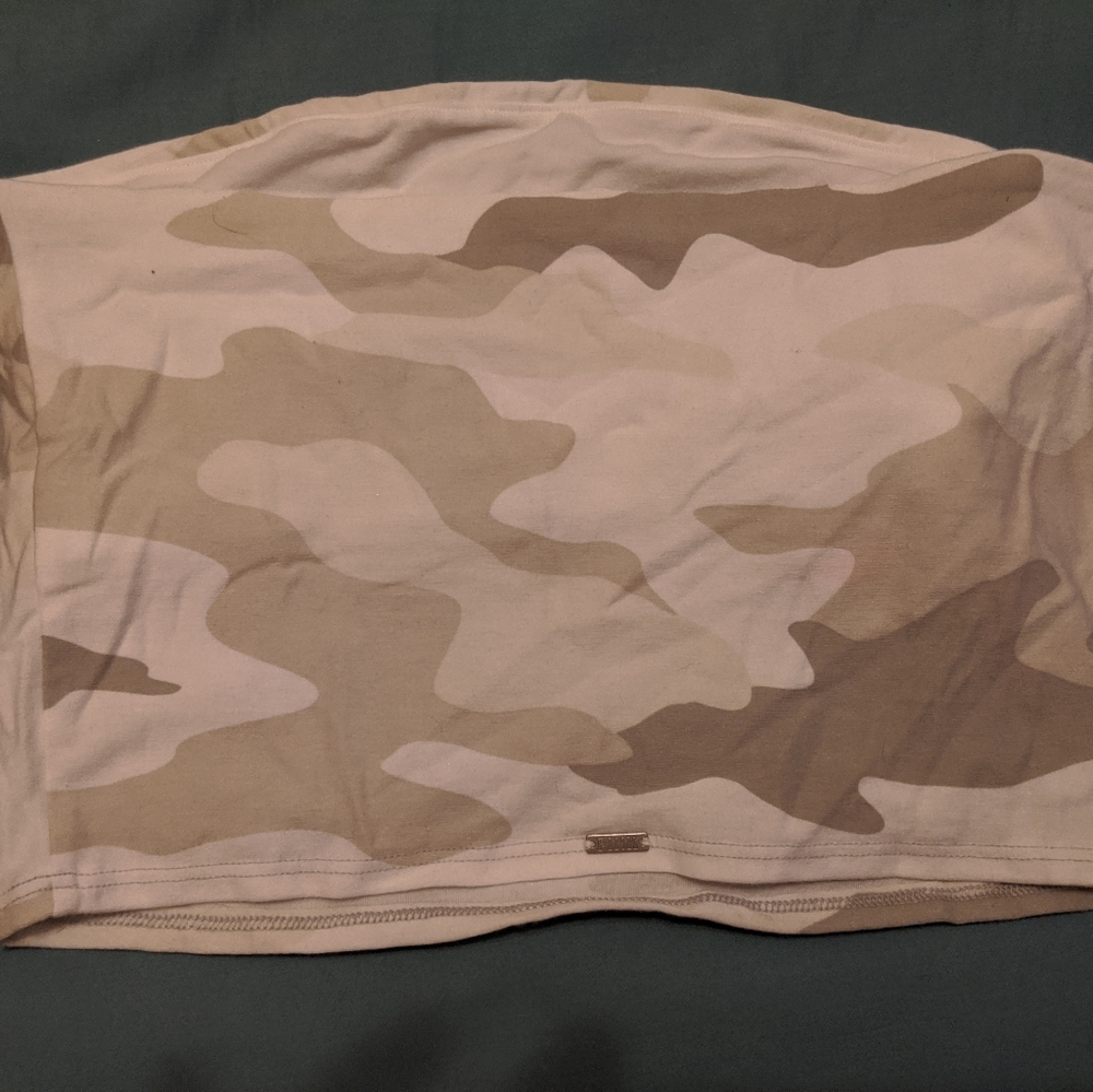 Pink camo tube too size medium